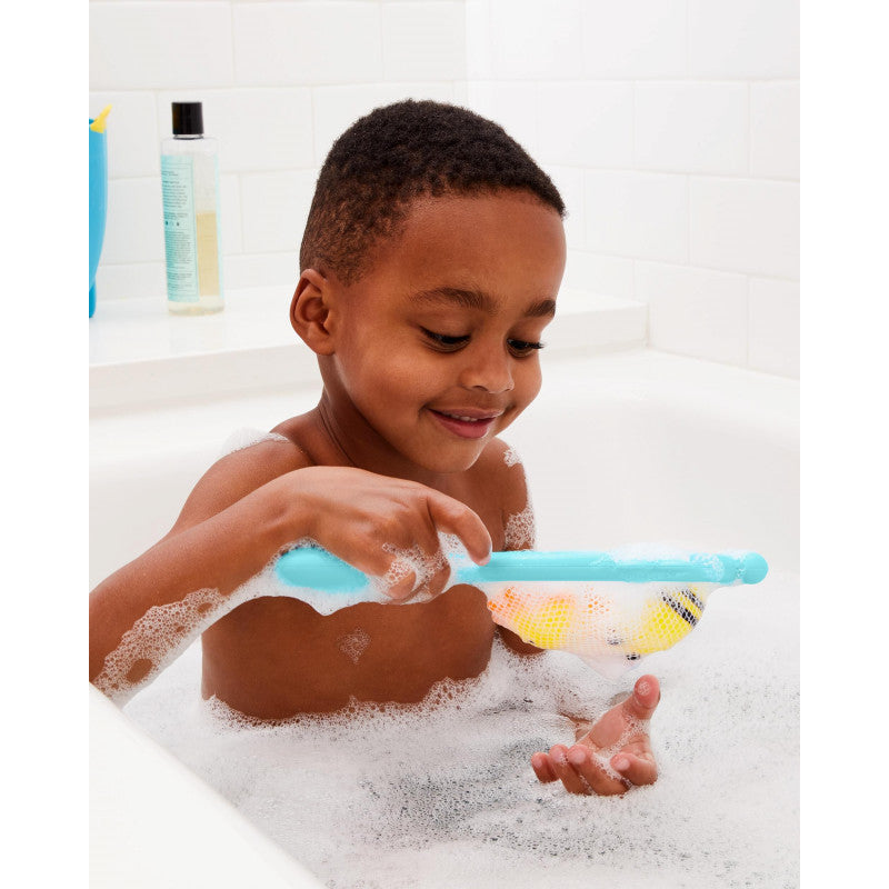 Skip Hop - Cesta y pez de juguete Scoop & Catch Squirties