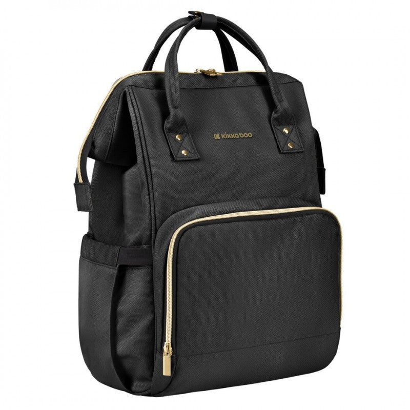 Mochila negra y dorada