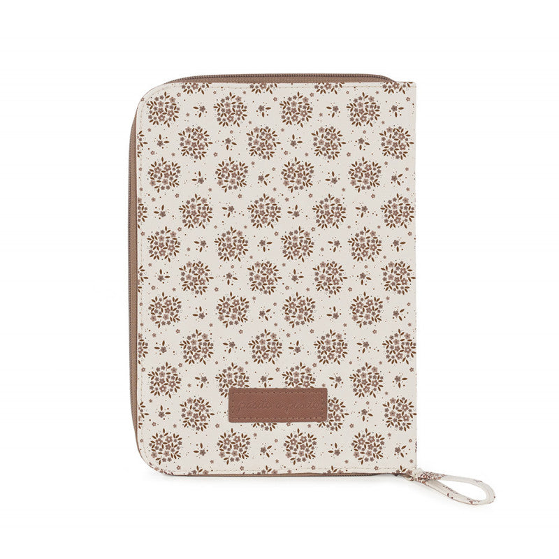 Pasito a Pasito - Casilda Brown Document Holder